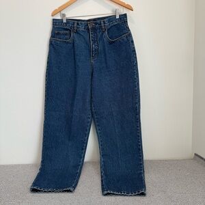 Bill Blass Women’s Easy Fit Jeans Size 12 Petite Blue Denim Tapered 5 Pocket